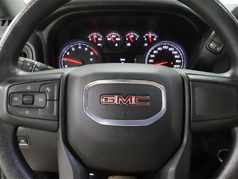 Used 2024 GMC Sierra 2500 Pro w/ Convenience Package image 11