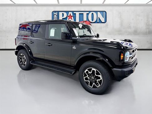 New 2026 Ford Bronco Outer Banks image 1