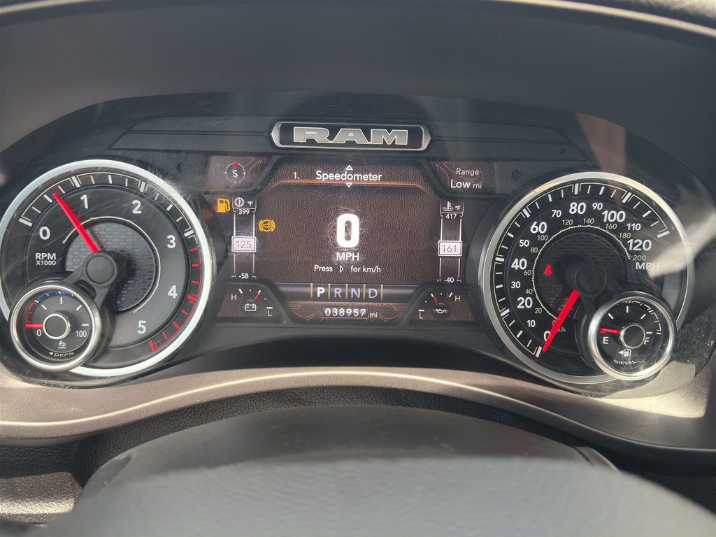 Used 2022 RAM 2500 Big Horn w/ Night Edition AWD/4WD image 15