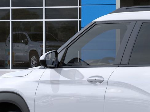 New 2026 Chevrolet TrailBlazer ACTIV w/ Driver Confidence Package FWD image 32