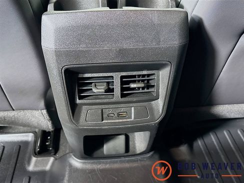 Used 2024 Chevrolet Colorado Z71 w/ Z71 Convenience Package 2 AWD/4WD image 31