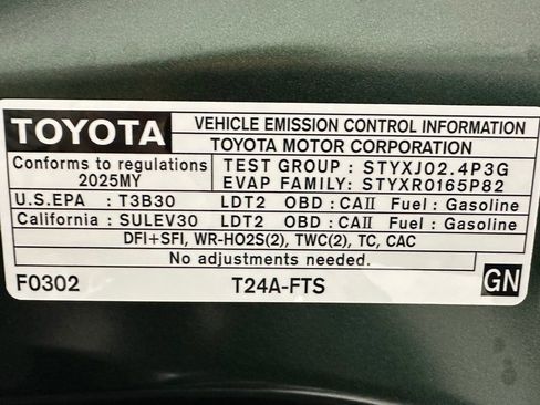 Used 2025 Toyota Highlander XLE image 78