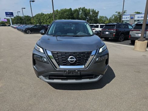 Used 2023 Nissan Rogue S AWD/4WD image 8
