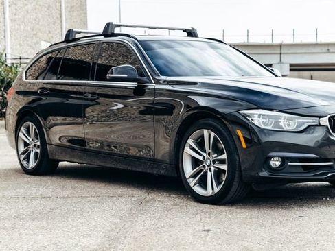 Used 2017 BMW 330i xDrive Wagon image 44