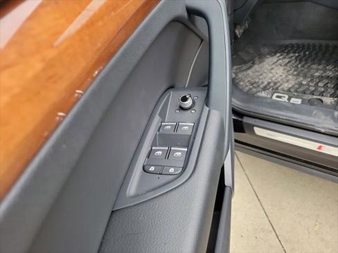 Certified 2023 Audi Q5 2.0T Premium w/ Convenience Package AWD/4WD image 10