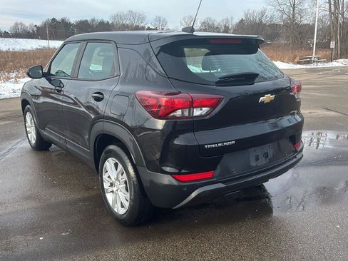 Used 2021 Chevrolet TrailBlazer LS image 3