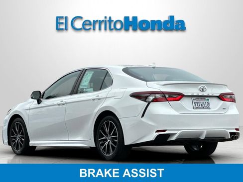 Used 2024 Toyota Camry SE FWD image 5