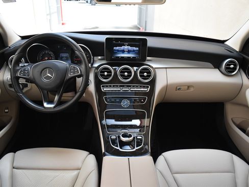 Used 2017 Mercedes-Benz C 300 4MATIC Sedan image 28