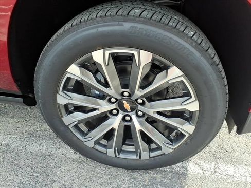 New 2026 Chevrolet Suburban High Country RWD image 11