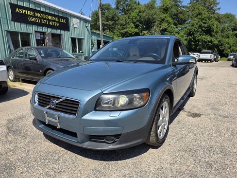 Used 2010 Volvo C30 T5 R-Design FWD image 4