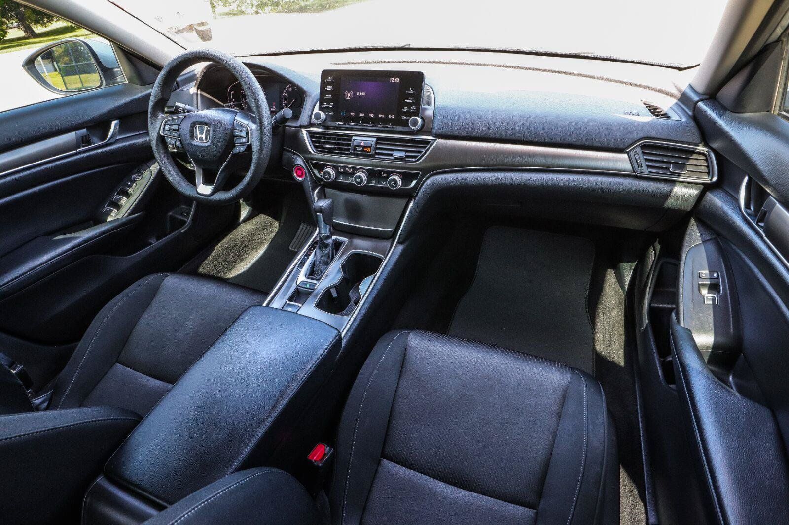 Used 2018 Honda Accord LX image 28