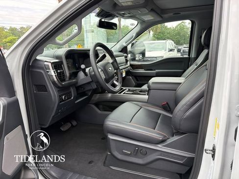 New 2026 Ford F250 Lariat w/ Black Appearance Package AWD/4WD image 11