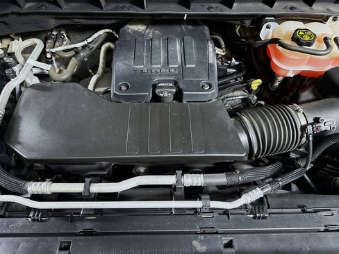 Used 2020 Chevrolet Silverado 1500 LT w/ Trailering Package image 38