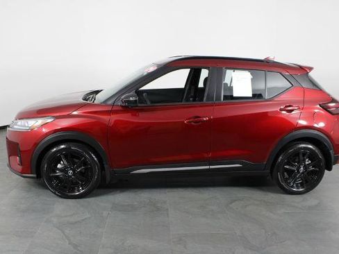 Certified 2024 Nissan Kicks SR FWD image 14