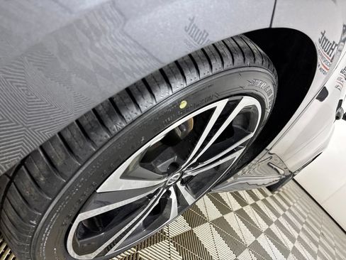 Used 2021 Nissan Sentra SR FWD image 34