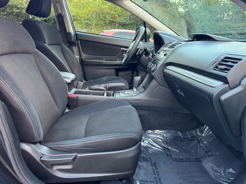 Used 2014 Subaru Crosstrek 2.0i Premium w/ Moonroof Package image 24