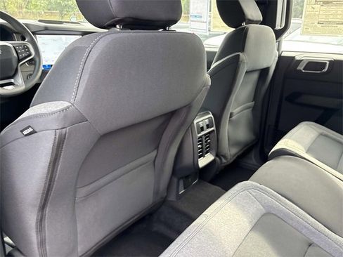 New 2025 Ford Bronco 4-Door image 15