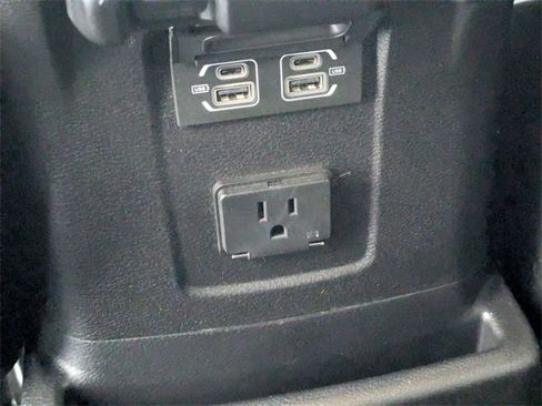 Used 2021 Jeep Wrangler Unlimited Rubicon w/ Dual Top Group image 25