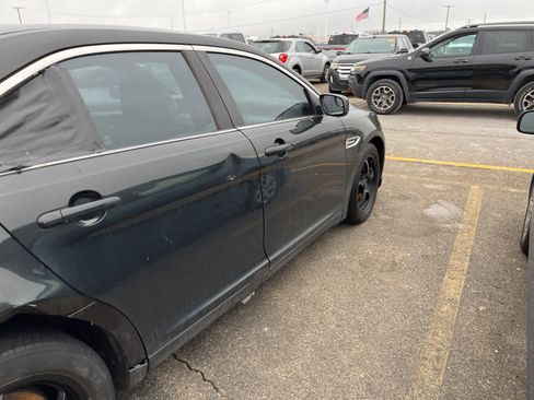Used 2014 Ford Taurus SEL image 19