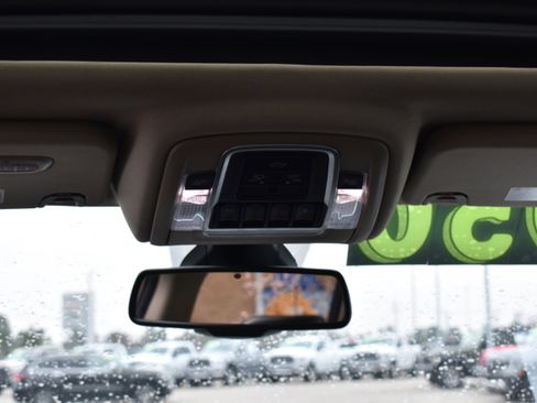 Used 2019 RAM 1500 Laramie image 27