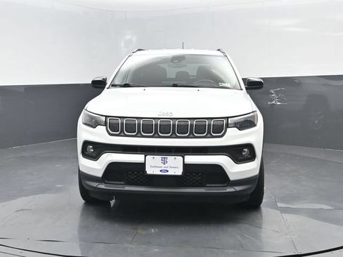 Used 2022 Jeep Compass Latitude AWD/4WD image 22