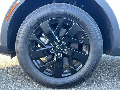 Certified 2023 Kia Sorento S image 10