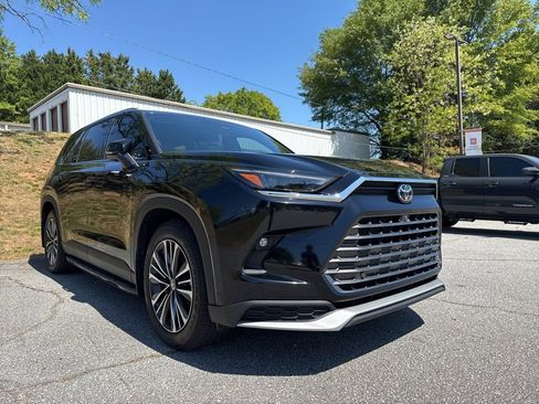 Certified 2024 Toyota Grand Highlander AWD Hybrid image 8