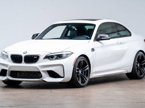 Used 2018 BMW M2 w/ Executive Package RWD image 4