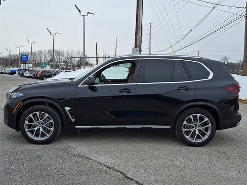 New 2026 BMW X5 xDrive40i w/ Premium Package image 7
