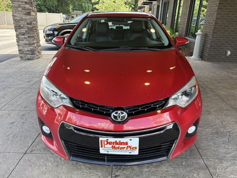Used 2015 Toyota Corolla S FWD image 3