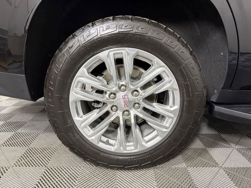 Used 2023 GMC Yukon SLT image 24