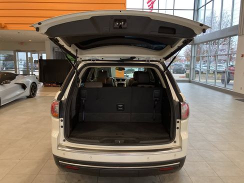 Used 2013 GMC Acadia SLT image 28