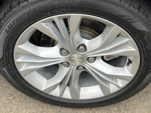 Used 2015 Chevrolet Impala LT image 18