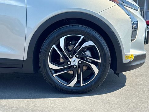 Used 2022 Chevrolet Bolt LT w/ Infotainment Package image 27