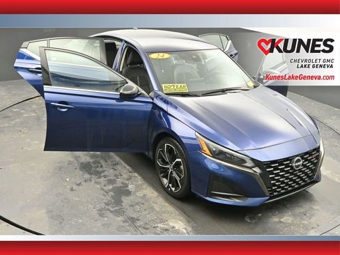 Used 2024 Nissan Altima 2.5 SR image 57