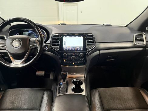 Used 2020 Jeep Grand Cherokee Altitude AWD/4WD image 18