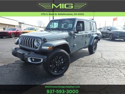 Used 2025 Jeep Wrangler Unlimited Sahara w/ Safety Group