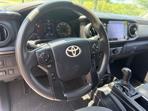 Used 2020 Toyota Tacoma SR w/ SR Convenience Package RWD image 9