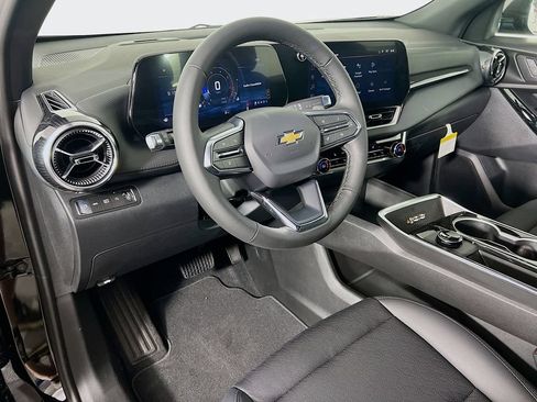 New 2026 Chevrolet Equinox LT w/ Convenience Package II AWD/4WD image 9