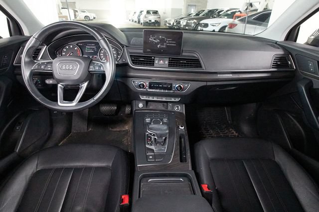 Used 2020 Audi Q5 2.0T Premium w/ Convenience Package AWD/4WD image 7