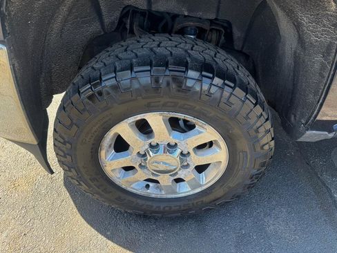 Used 2015 Chevrolet Silverado 2500 LT w/ LT Convenience Package AWD/4WD image 2