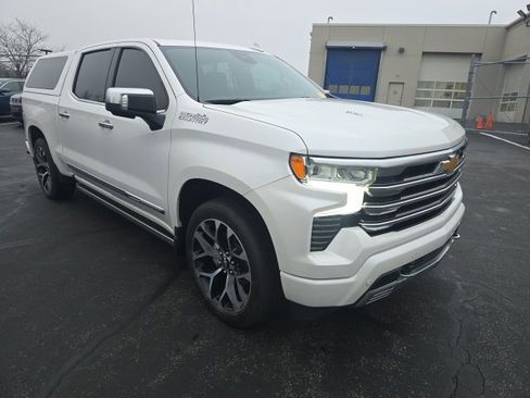 Used 2024 Chevrolet Silverado 1500 High Country image 3