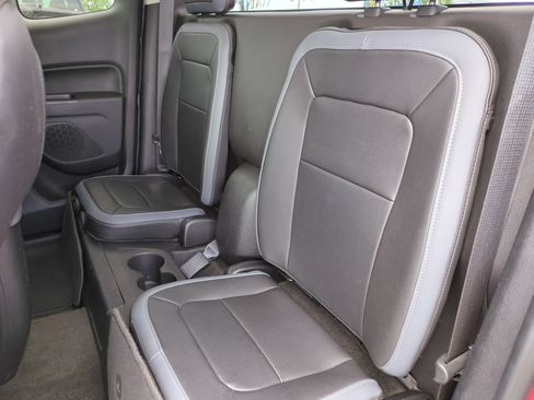 Used 2015 Chevrolet Colorado Z71 RWD image 29