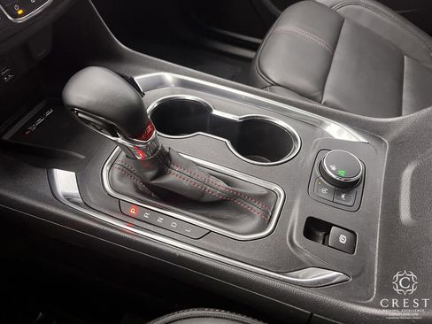 Used 2023 Chevrolet Traverse RS image 19