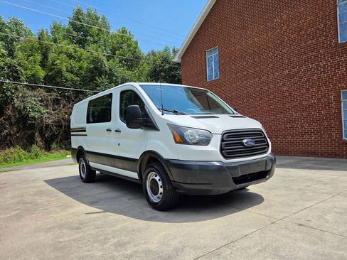 Used 2019 Ford Transit 250 130 Low Roof RWD image 3