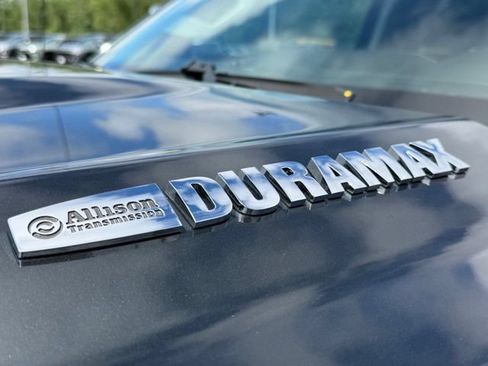 Used 2018 Chevrolet Silverado 2500 High Country w/ Duramax Plus Package AWD/4WD image 10