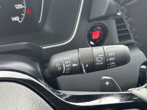 New 2025 Honda Pilot Touring image 18