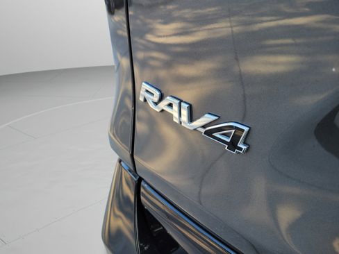 Used 2021 Toyota RAV4 XSE w/ XSE Grade Weather Package AWD/4WD image 7