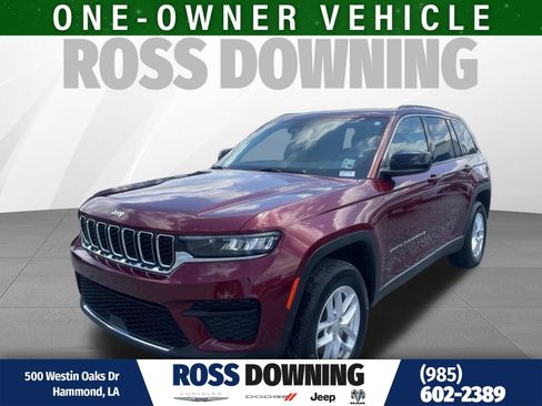 Used 2023 Jeep Grand Cherokee Laredo AWD/4WD image 1