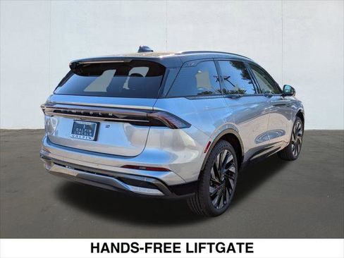 New 2026 Lincoln Nautilus Reserve w/ Jet Appearance Package image 2